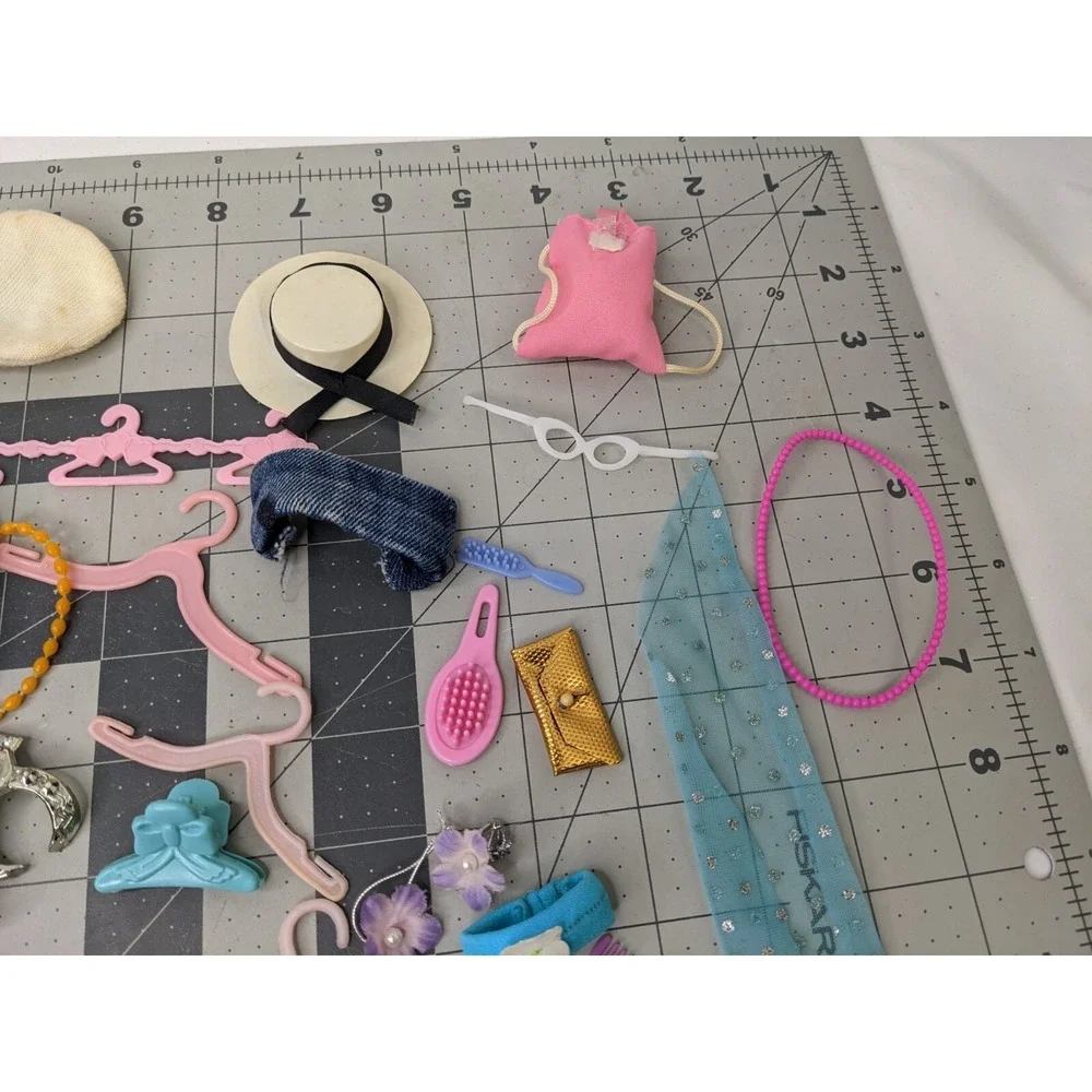 Fashion Doll Accessories Lot Vintage Hats‎ Hangers Belts Parasol Hair